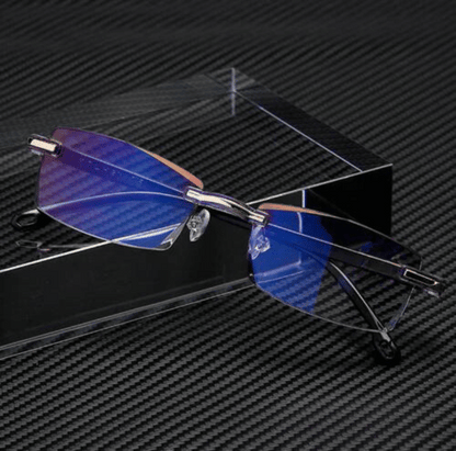 ウルトラビジョン眼鏡【1本購入で2本プレゼント】